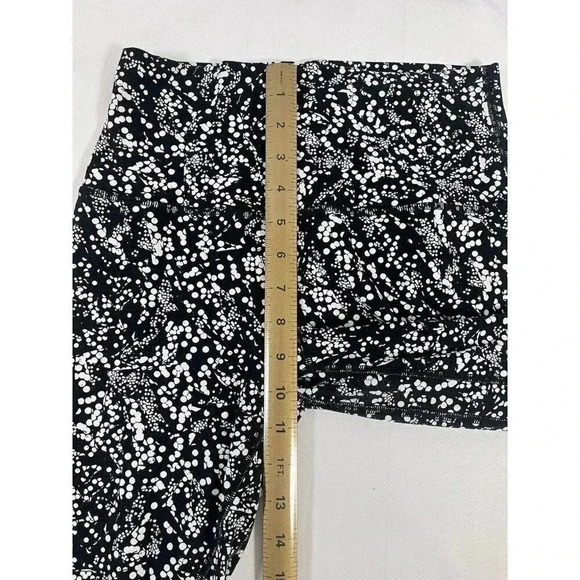 Lululemon Wunder Under Crop High Rise Legging Sz 6 Black White - Picture 6 of 7